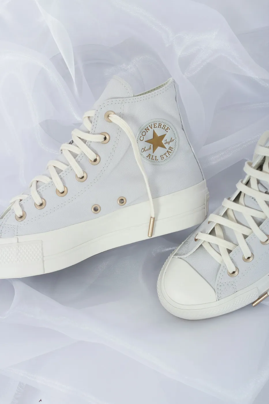 Cloud Canvas High-Tops